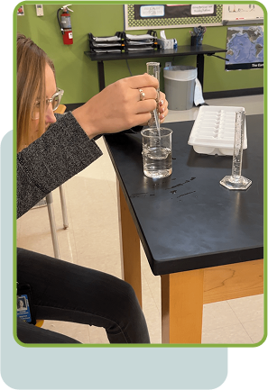 Alyssa experimenting in the lab